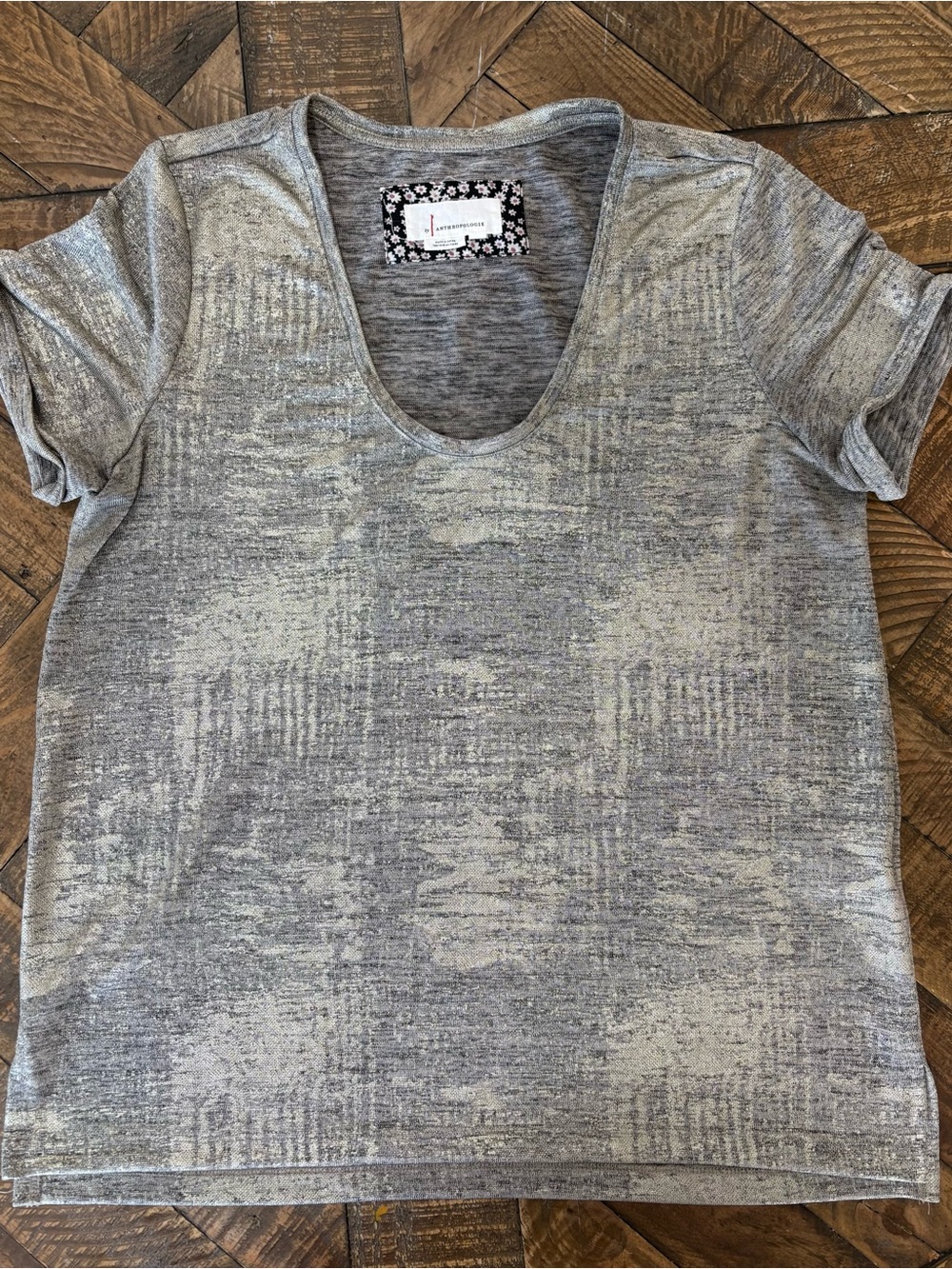 By Anthropologie Women’s XS Metallic Silver Gray Short Sleeve Shimmer Top